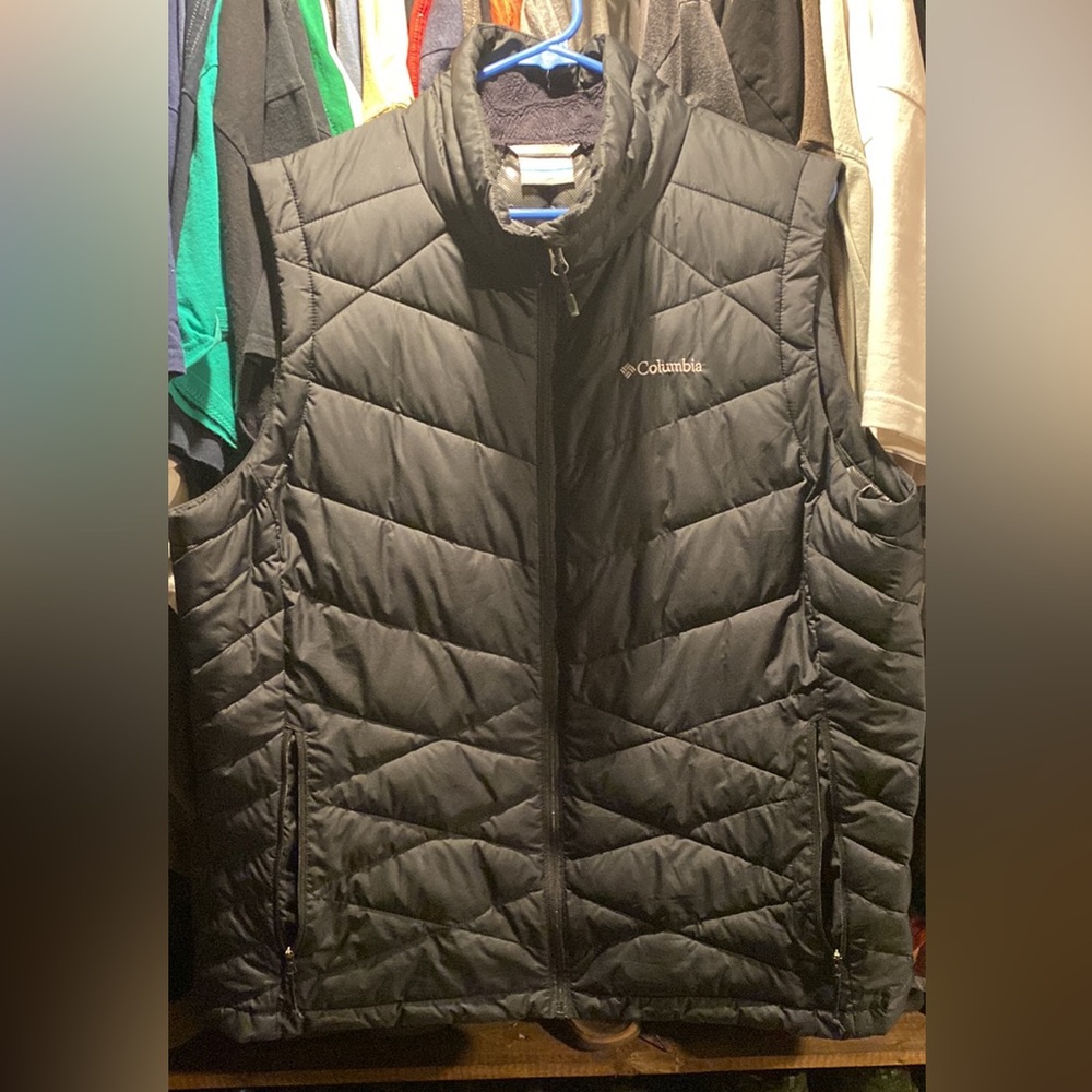 Columbia Black Quilted Puffer Vest
